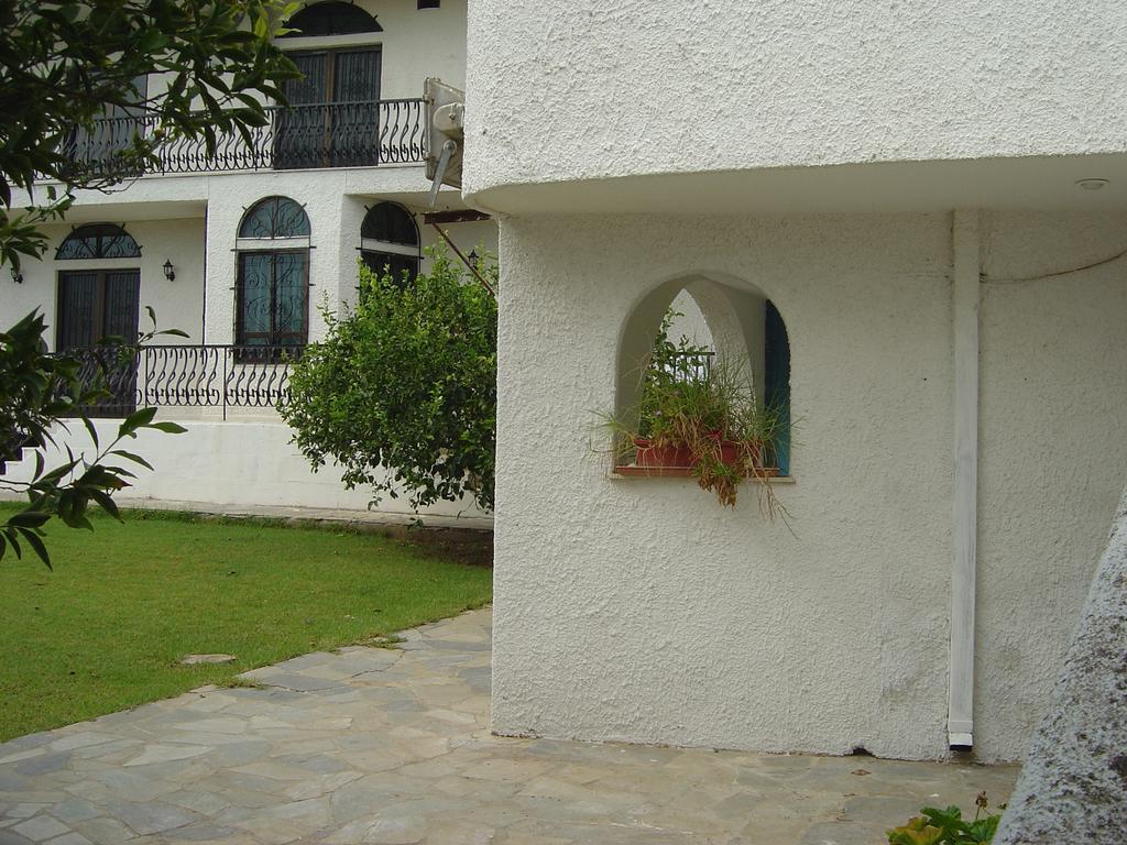 Вилла Castle By The Sea Луца Экстерьер фото