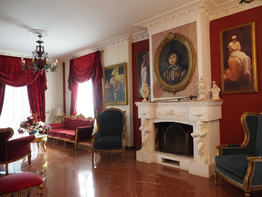 Вилла Castle By The Sea Луца Экстерьер фото